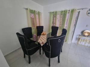 Apt moderno con balcón en área tranquila