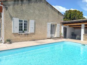 Maisons de vacances Maison avec piscine privee a Caromb, ideale pour famille : photos des chambres