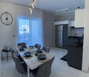 Duplex standing avec piscines et terrasse privée