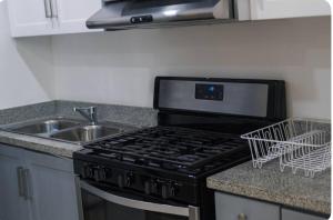 Esmeralda modern apartment at Romana del Oeste