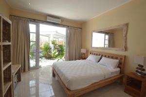 Central Canggu Guesthouse