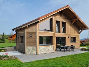 Maisons de vacances Chalet Nature avec Sauna et WIFI pres Gerardmer - FR-1-589-777 : photos des chambres