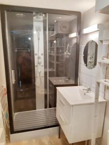 Appartements Appartement moderne a Cornimont 30 m² avec vue montagne : photos des chambres
