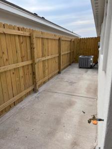 2Bd Modern Home In Gated Community