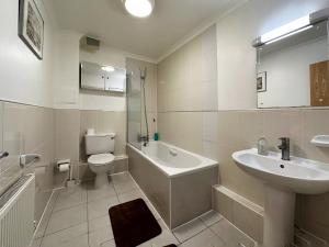 Mia Place in Tower Hill, 2 Double Beds, Max 4 people
