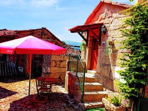 Comfortable house in Lindoso, stunning mountain view