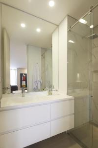 Luxury and Convenience Ideal for Travelers 205