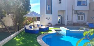 Luxury Royal Blue Family Villa 8pers private pool