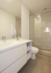 Luxury Living Across from El Virrey Park 301