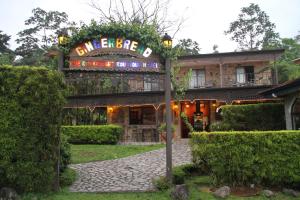 Gingerbread Restaurant AND Hotel, Nuevo Arenal
