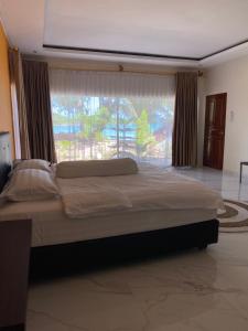 Sunmoon Beach Resort Likupang Timur