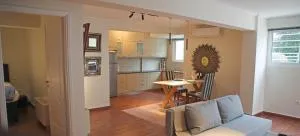 Sunset mini studio with pool - Áyios Yeóryios