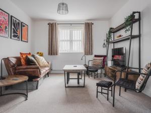 The Point, 2 Bed Flat, Parking - Pass the Keys