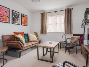 The Point, 2 Bed Flat, Parking - Pass the Keys