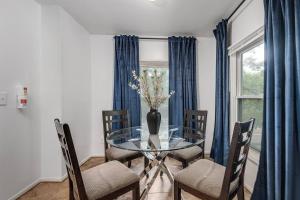 Pet-Friendly Furnished Apt Near EMU Free Parking apts