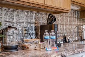 Pet-Friendly Furnished Apt Near EMU Free Parking apts