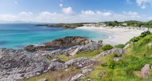 Apartment-Sleeps2-Parking-Garden-Patio