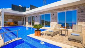 Kalkan 2 Bedroom Seaview Villa 4146