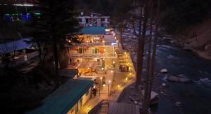 The Trippy Tribe Riverside Hostel Kasol