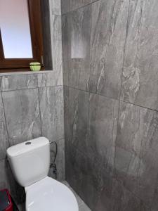 Отель біля озера