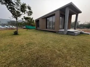 Weekend Villa near Mountain - Himatnagar