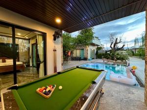 Crystal Bay Pool Villa Pattaya