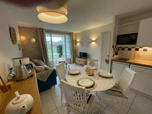 Appartements Charmant logement Port Bourgenay : photos des chambres