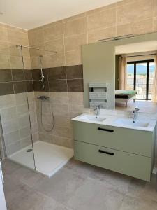 Villas Villa de Marie 10 personnes piscine : photos des chambres