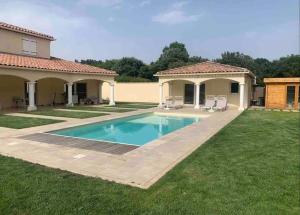Maisons d'hotes Magnifique studio independant : photos des chambres