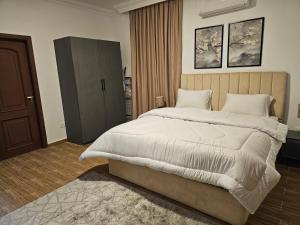 شقق مفروشة 3 غرف نوم حديثة وواسعة - Modern 3-bedroom furnished apartments