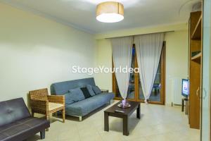 Lux apartment - one bedroom , living room , kitchen , bathroom - for 1 to 7 people, also for parties & gatherings up to 25 people, only 15 minutes from Thessaloniki city center and 8 minutes from Thessaloniki airport