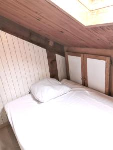 Chalet confortable à Giffaumont-Champaubert avec terrasse