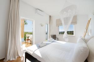 Cliffside Boho Villa