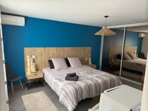 LA COSTA - Montredon