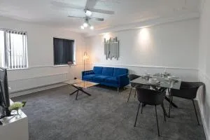 2-bedroom- Stoke-on-Trent-Sleeps 5-PetsOk - Fulford