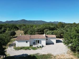 Chambre indépendante près dAix