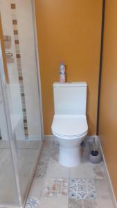 Chalets le Clos des Golferies, chalet avec jacuzzi : photos des chambres