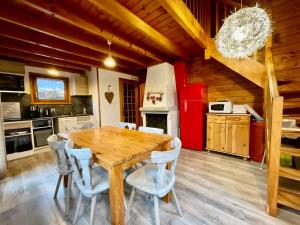 Chalets Chalet Les 3 Lueurs, authentique au pied de pistes : photos des chambres