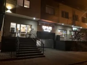 Hotel WIR - 帕比亚尼采