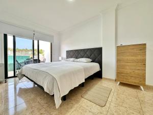 Jardines del Mar - The North Paradise