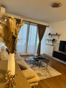 Sunny Nest - Rospi Ćuprija