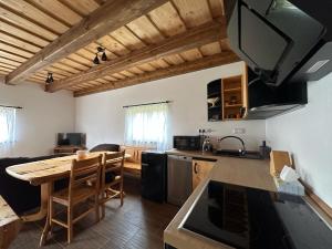 Wellness chata se saunou a vířivkou 2