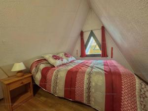 Chalet 6 couchages avec balcon et parking aux Angles - FR-1-295-170