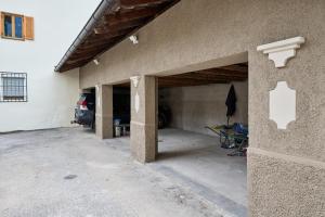 Villa Donata - Luxuriöses & großzügiges Apartment im Herzen von Kaltern, mit Innenhof, kostenlosem Parkplatz direkt am Haus