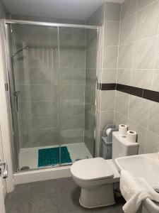 4 Bed Station Garden House