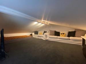 Swedish countryside jacuzzi and pool!