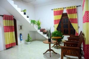 Sparrow house and safari resort