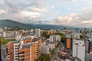 Espacio moderno con vistas impresionantes