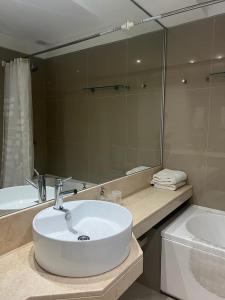 Green Park Apartamento de 1amb en 2do piso Vista Laguna