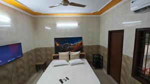 Private 2BHk in a villa with terrace access